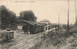 CPA Les Arcs - La Gare - Chemin De Fer - - Estaciones Sin Trenes