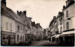 Delcampe - 60 SENLIS - Place De La Halle - Senlis