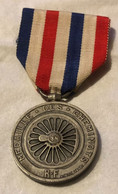 Médaille Des Cheminots  R.F.   - S. VIGEREAU 1945 - Professionnels / De Société