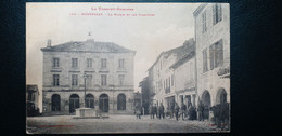 82 , Montpezat ,la Mairie Et Les Cornières  En 1905 - Montpezat De Quercy