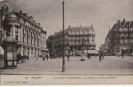 ANGERS. - La Place Du Ralliement - La Poste - Le Grand Hôtel. Carte Glacée - Angers