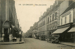 Le Creusot * La Rue Jean Jaurès * Chaussures Riffaud , AU GRAND BOTTIER * Automobile Voiture Ancienne - Le Creusot