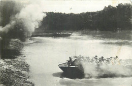 Romanian Army Military Drill On Water - Manoeuvres