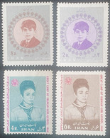 IRAN 1967-68 : 4 MNH (**) Stamps - Iran