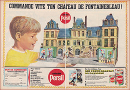 Le Château De Fontainebleau Et Les Porte-drapeau De Napoléon Offert Par La Lessive Persil. 1967. - Publicités
