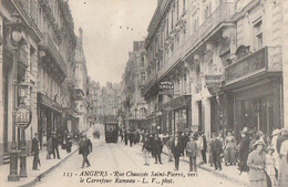 ANGERS. - Rue Chaussée Saint-Pierre, Vers Le Carrefour Rameau. Belle Animation - Angers