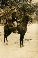 Militaria * Carte Photo * Cavalier 1er Régiment ? Militaire Soldat - Régiments