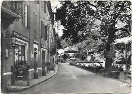 30 Valleraugue  -   Mont  Aigoual  - Le Quai Et L'hotel  De La Cloche D'or - Valleraugue