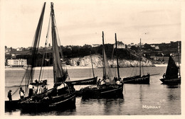 Morgat * Le Port De Pêche * Bateaux De Pêcheurs Séchant Leurs Beaux Filets Bleus - Morgat