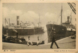 Brest * Les Cargos Au Port De Commerce * Bateau Navire ARZIC - Brest