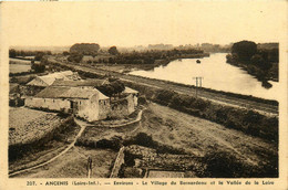 Ancenis * Le Village De Bernardeau Et La Vallée De La Loire * Hameau * Ligne Chemin De Fer - Ancenis