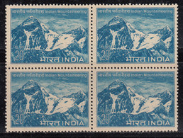 Block Of 4, India 1973 MNH, 4, Indian Mountaineering, Mt. Everest, Nature, Geography, Glaciers, Nature, - Blokken & Velletjes
