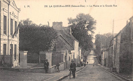 94-LA-QUEU-EN-BRIE-LA MAIRIE ET LA GRANDE RUE - La Queue En Brie