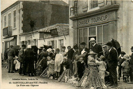 St Gilles Sur Vie * La Foire Aux Oignons * Marché Marchands * Chaisier Tourneur * Charcuterie * Buvette - Saint Gilles Croix De Vie