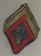 Militaria ,écusson Tissu Du 27 éme, Grade, 2 Scans - Blazoenen (textiel)