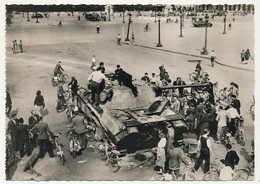 CPSM - PARIS - Char Allemand Détruit Place De La Concorde - Guerra 1939-45
