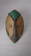 AFRIQUE MASQUE PASSEPORT ET TERRE CUITE 11*6.5 CM - ETHNIE - African Art