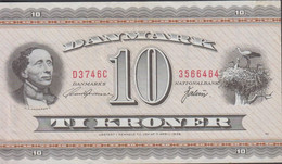 1974. DANMARK. DANMARKS NATIONALBANK 10 KRONER Egeskov Mølle. Fold.  - JF429808 - Denmark