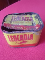 SPAIN ANTIGUA LATA DE SARDINAS EN ACEITE CONSERVAS LEOCADIA MUROS LA CORUÑA DANIEL RODRÍGUEZ SARDINES PILCHARDS OLD TIN. - Latas