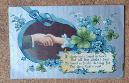 2 OLD CARDS SHOWING THE REACHING HANDS OF FRIENDSHIP - Souvenir De...