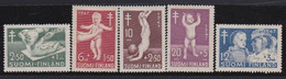 Finland   .   Y&T  .   326/330     .     *   .     Mint-hinged    .   /   .  Ungebraucht Mit Gummi - Unused Stamps