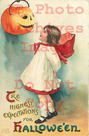 258531-Halloween, IAP No 1237-1, Ellen Clapsaddle,Girl & Jack O Lantern Hanging On Wall - Halloween