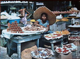 Market Scene In Accra - 24/72 - Ghana - Gold Coast