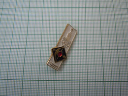 Russia USSR Russland Sowjetunion Moscow 1980 Summer Olympic Archery Sport Mascot Vintage Pin Badge (m984) - Tiro Al Arco