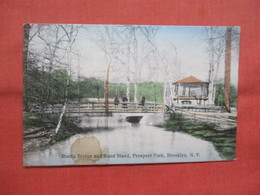 Rustic Bridge & Band Stand  Brooklyn   New York City >    Ref 5784 - Brooklyn