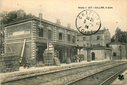 Oullins * La Gare Du Village * Ligne Chemin De Fer - Oullins