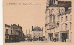 CHOLET. - L'Eglise St-Pierre Et La Place. Cliché Pas Courant - Cholet