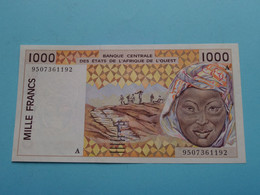 1000 Mille Francs ( A ) Afrique De L'Ouest ( 9507361192 ) ( For Grade See SCAN ) UNC ! - États D'Afrique De L'Ouest