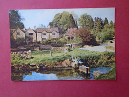 CPM UPPER SLAUGHTER GLOUCESTERSHIRE A BEAUTIFUL COTSWOLD VILLAGE NON VOYAGEE - Other & Unclassified