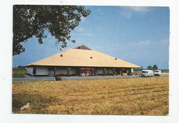 17 Ile De Ré St Clément Des Baleines La Salle Polyvalente Et Le Marché Ed Europ - Ile De Ré