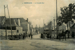 Benejacq * La Grande Rue Du Village * Villageois - Autres & Non Classés