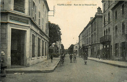 Feurs * La Rue De La République * Banque Crédit Lyonnais * Banko Bank - Feurs