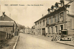 Moussey * La Rue Des Grands Prés * Automobile Voiture Ancienne - Moussey