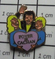 1415b Pin's Pins / Beau Et Rare / ASSOCIATIONS / FOYER DE CACHAN ORPHELINS HEUREUX COEUR ROSE Le Paradis !! - Associations