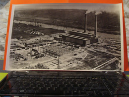 CARTE FORMAT 45CM X 27.4CM SERVICE AERIEN LAPIE NOIR ET BLC MONTELIMAR VUE AERIENNE SUR LA CENTRALE EDF  DE POSCHEVILLE - Porcheville