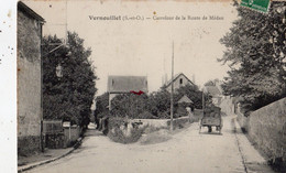 VERNOUILLET CARREFOUR DE LA ROUTE DE MEDAN - Vernouillet