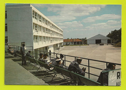 33 HOURTIN Vers Carcans Centre Formation Marine N°74 Bâtiment Jean Bart Garage Terrasse Du Foyer Avec Marins - Carcans