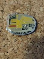 PINS TRANSPORT POUBELLE SIROM FLANDRES NORD - Transports