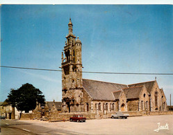 Ploubezre * La Place De L'église Du Village - Andere & Zonder Classificatie