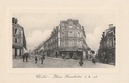 CHOLET. - Place Gambetta. Belle Carte - Cholet