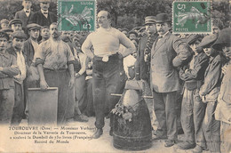 CPA 61 TOUROUVRE MONSIEUR VERHAERT DIRECTEUR DE LA VERRERIE DE TOUROUVRE A SOULEVE LA DUMBELL DE 730 LIVRES - Autres & Non Classés