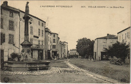 CPA VIC-le-COMTE La Grand'Rue (1254989) - Vic Le Comte