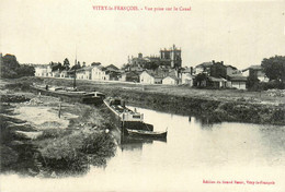 Vitry Le François * Vue Prise Sur Le Canal * Péniche Batellerie - Vitry-le-François