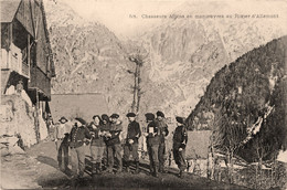 Allemont * Rivier D'allemont * Les Chasseurs Alpins En Manoeuvres * Régiment Militaire Militaria - Allemont