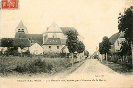 Neuvy Sautour * La Grande Rue , Entrée Par L'avenue De La Gare - Neuvy Sautour