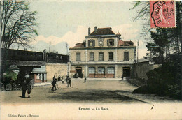 Ermont * La Place De La Gare * Ligne Chemin De Fer - Ermont-Eaubonne